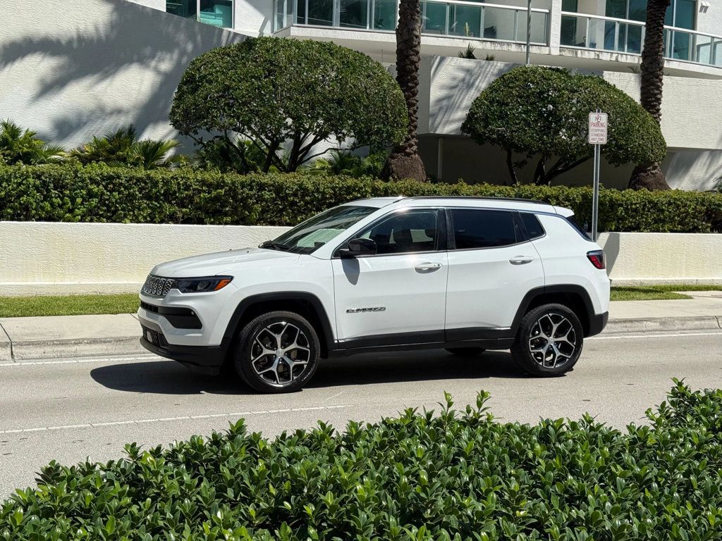2024 Jeep Compass Latitude 4x4 - 22917544 - 22