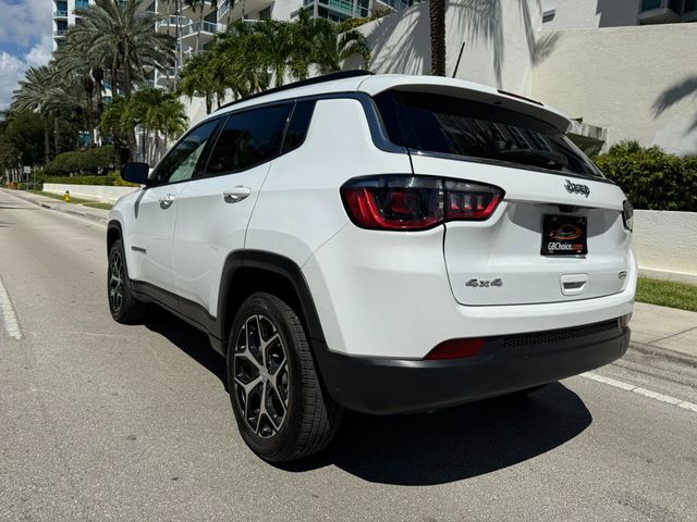 2024 Jeep Compass Latitude 4x4 - 22917544 - 4