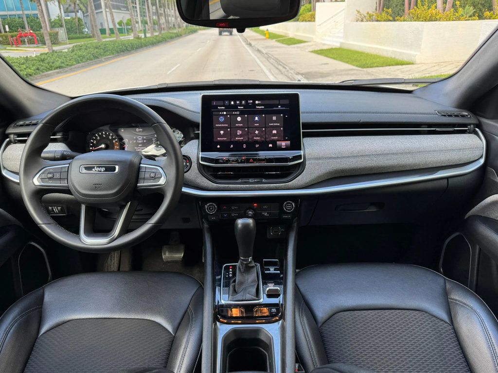 2024 Jeep Compass Latitude 4x4 - 22926885 - 20