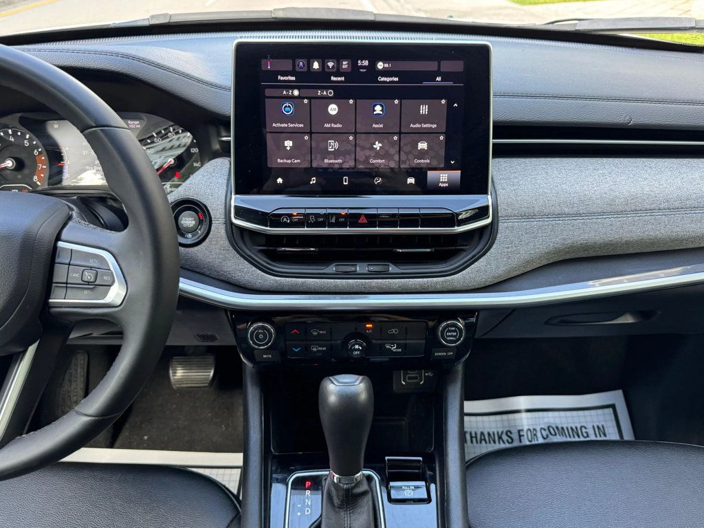 2024 Jeep Compass Latitude 4x4 - 22926885 - 28