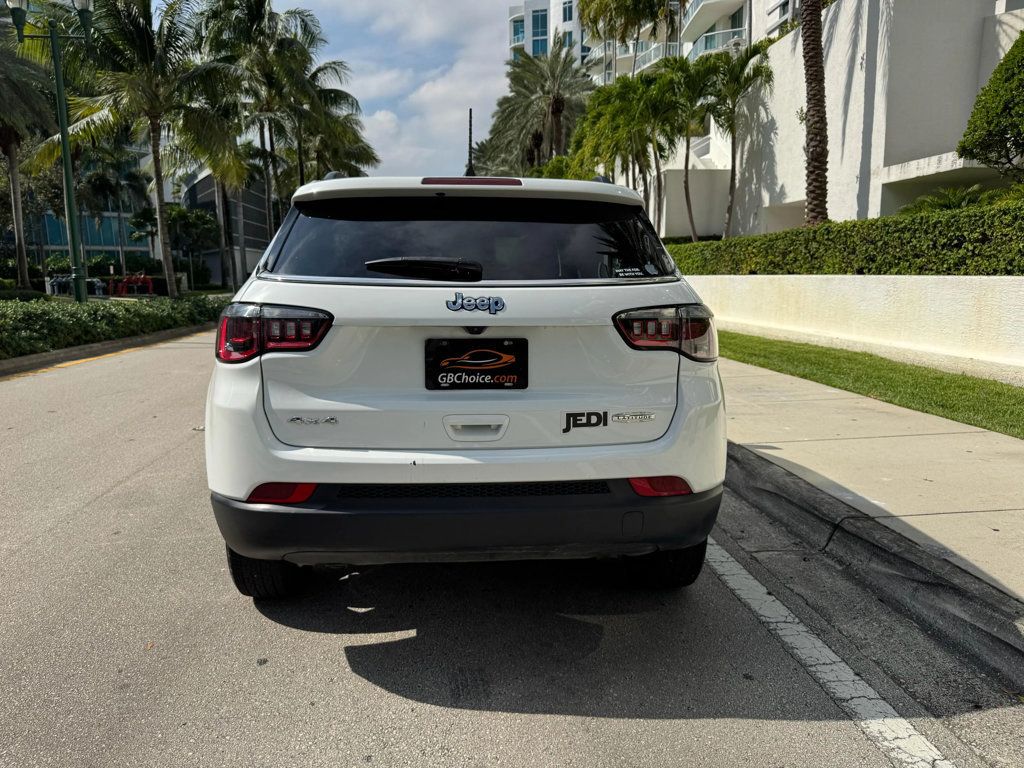 2024 Jeep Compass Latitude 4x4 - 22944650 - 9