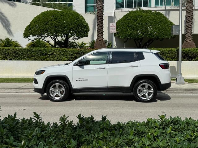 2024 Jeep Compass Latitude 4x4 - 22944650 - 11