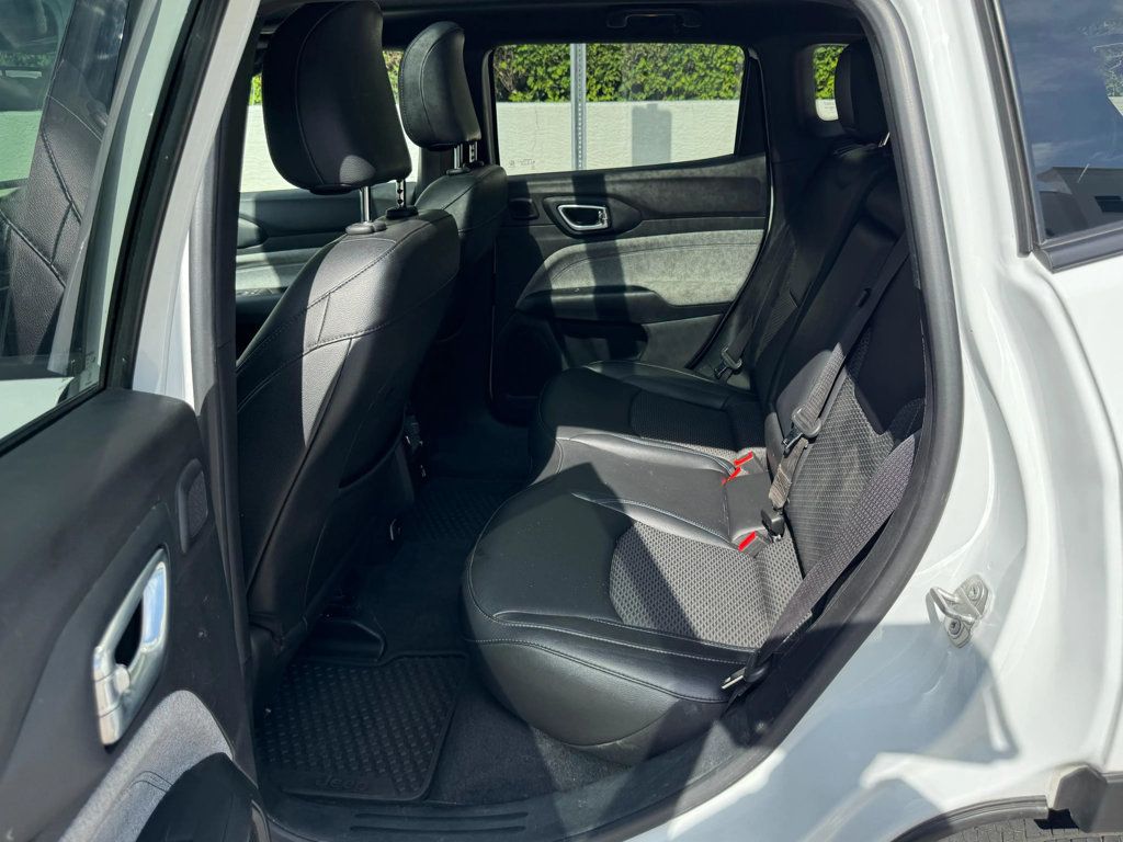 2024 Jeep Compass Latitude 4x4 - 22944650 - 14