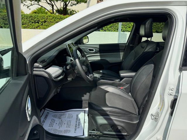 2024 Jeep Compass Latitude 4x4 - 22944650 - 17