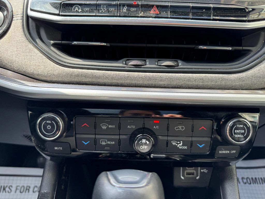 2024 Jeep Compass Latitude 4x4 - 22944650 - 23