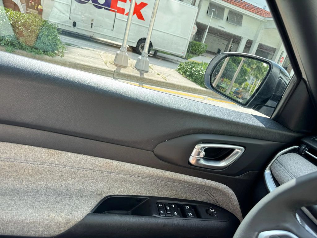 2024 Jeep Compass Latitude 4x4 - 22944650 - 31