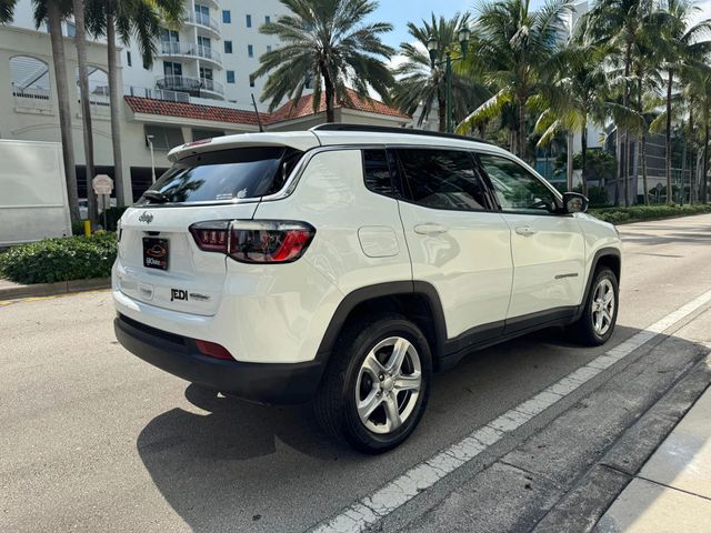 2024 Jeep Compass Latitude 4x4 - 22944650 - 4