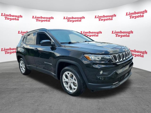 2024 Jeep Compass Latitude 4x4 - 23037091 - 16
