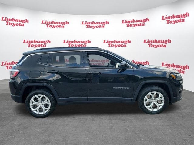 2024 Jeep Compass Latitude 4x4 - 23037091 - 1