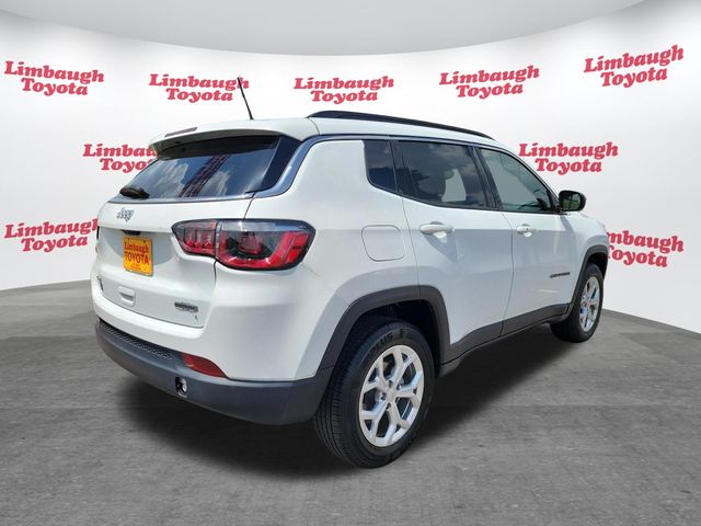 2024 Jeep Compass Latitude 4x4 - 23043684 - 22
