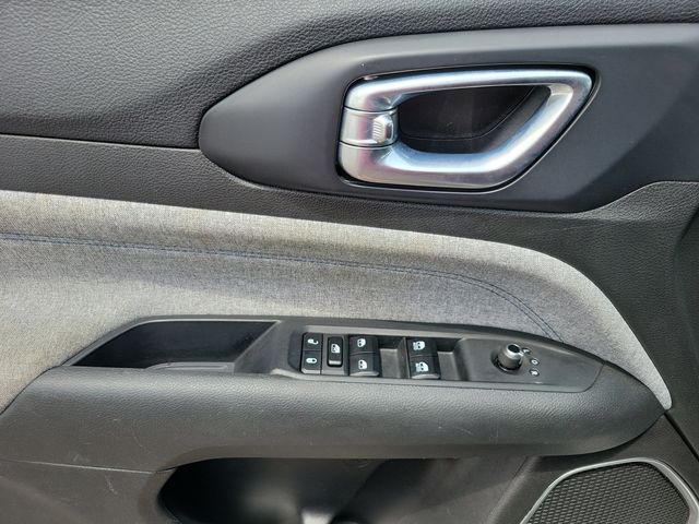 2024 Jeep Compass Latitude 4x4 - 23043684 - 6