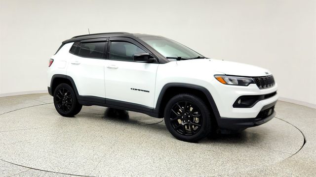 2024 Jeep Compass Latitude 4x4 Altitude Special Edition w/ 18'' Black Wheels - 23040964 - 2