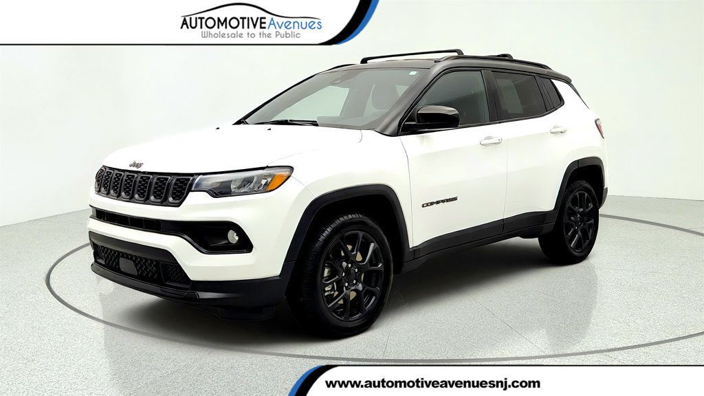 2024 Jeep Compass Latitude 4x4 Altitude Special Edition w/ Convenience Group - 23068938 | Video 1