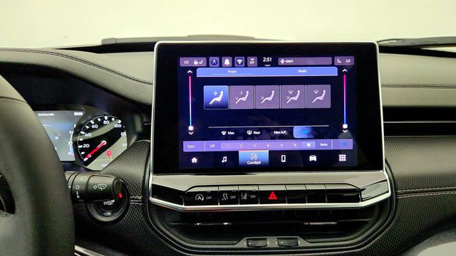 2024 Jeep Compass Latitude 4x4 Altitude Special Edition w/ Convenience Group - 23068938 - 18