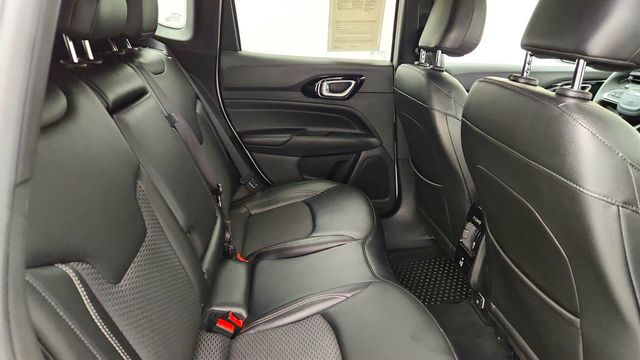 2024 Jeep Compass Latitude 4x4 Altitude Special Edition w/ Convenience Group - 23068938 - 22