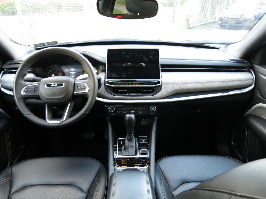 2024 Jeep Compass Latitude Lux 4x4 - 23086317 - 18
