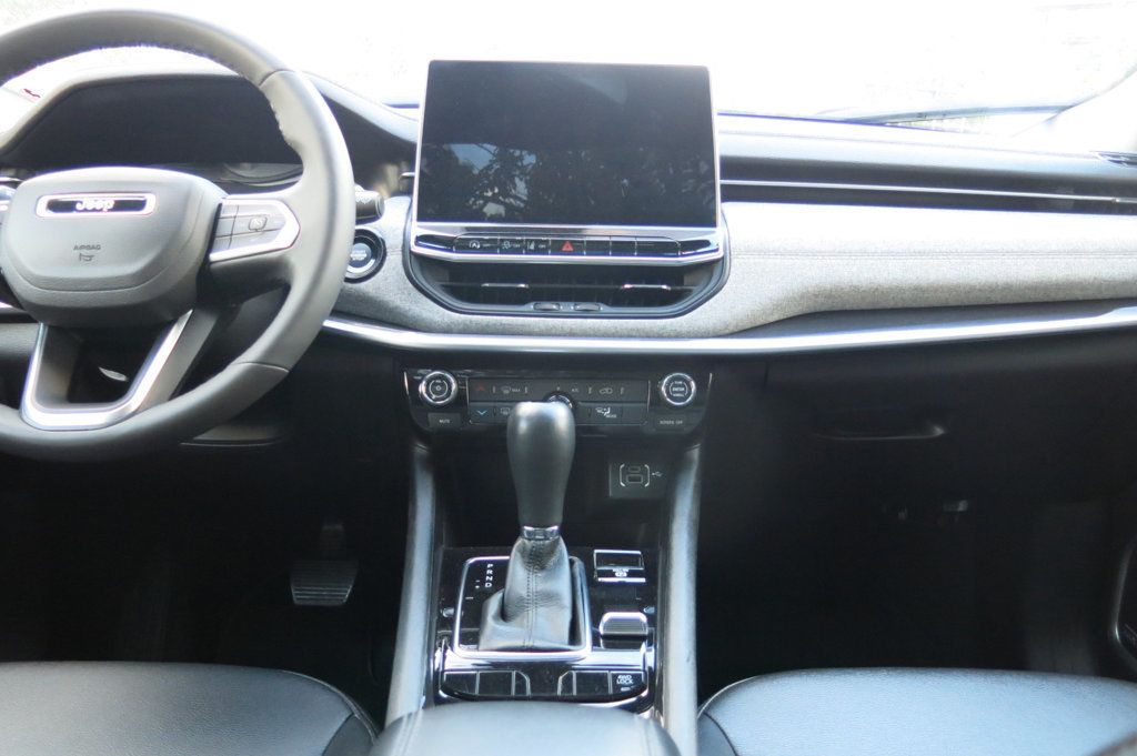 2024 Jeep Compass Latitude Lux 4x4 - 23086317 - 21