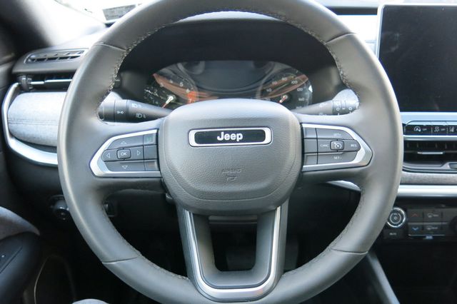 2024 Jeep Compass Latitude Lux 4x4 - 23086317 - 24