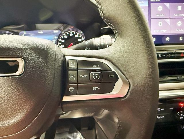 2024 Jeep Compass Limited photo 11
