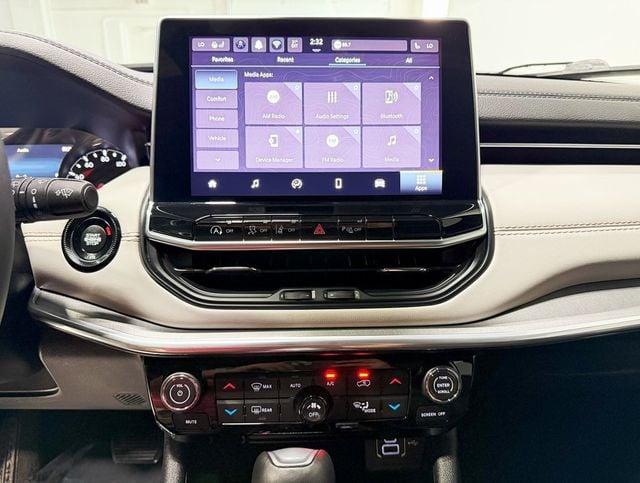 2024 Jeep Compass Limited photo 15