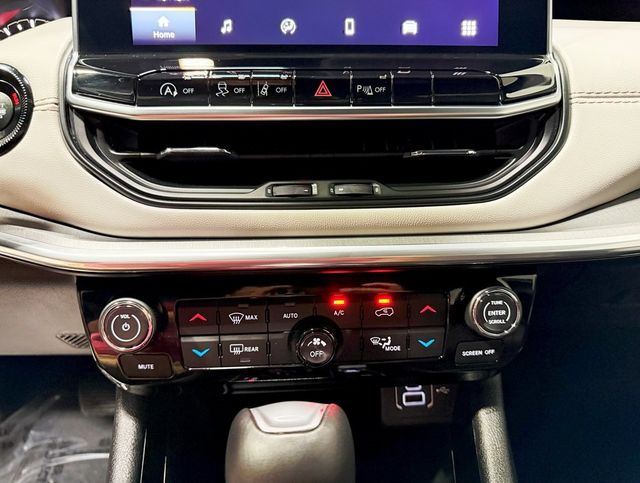 2024 Jeep Compass Limited photo 19