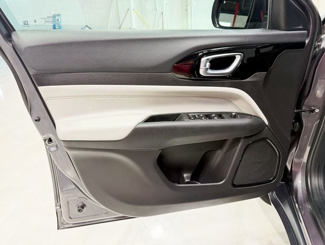 2024 Jeep Compass Limited photo 24
