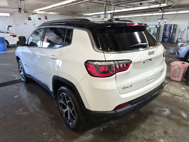 2024 Jeep Compass Limited 4x4 - 23029712 - 3