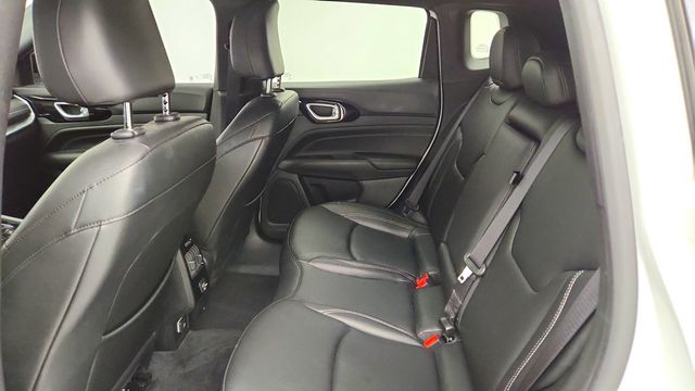 2024 Jeep Compass Limited 4x4 w/ High Altitude Pkg, Pano Sunroof & Alpine Audio - 23088821 - 19