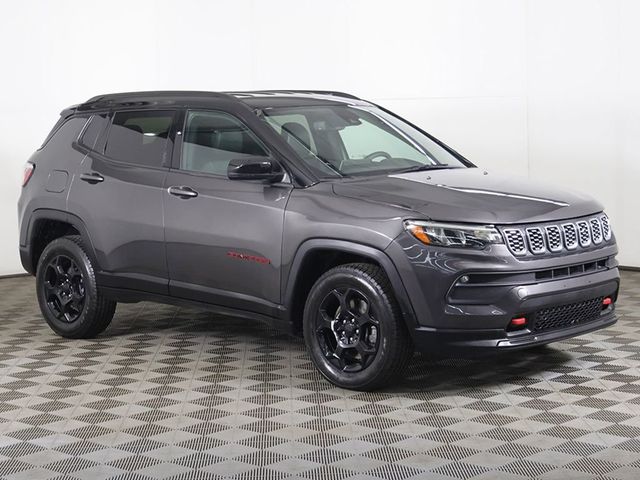 2024 Jeep Compass Trailhawk 4x4 - 23052329 - 48