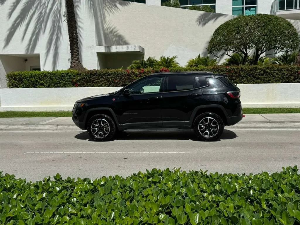 2024 Jeep Compass Trailhawk 4x4 - 22995116 - 9