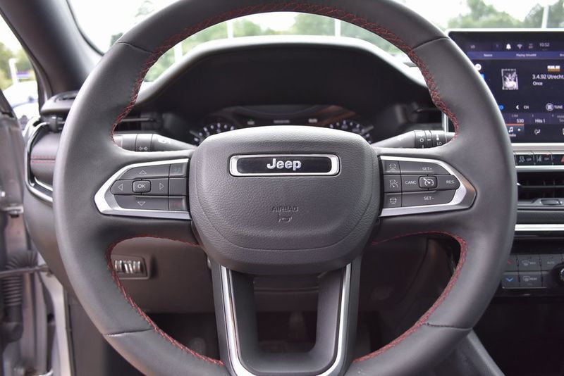 2024 Jeep Compass Trailhawk photo 18