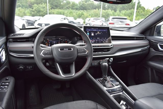 2024 Jeep Compass Trailhawk 4x4 - 22895736 - 6