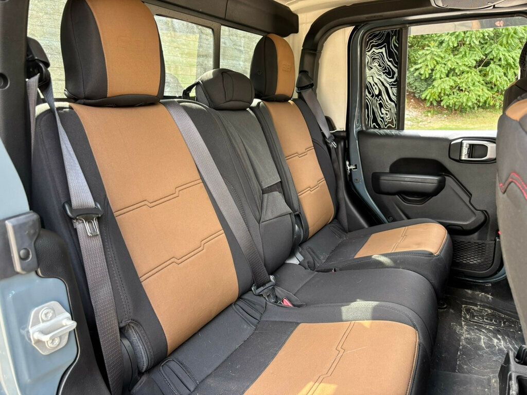 2024 Jeep Gladiator Sport photo 5