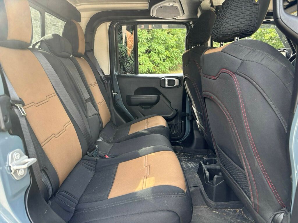 2024 Jeep Gladiator Sport photo 6