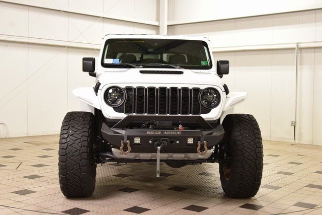 2024 Jeep Gladiator Mojave photo 2