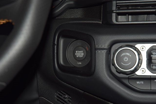 2024 Jeep Gladiator Mojave - 22870959 - 32