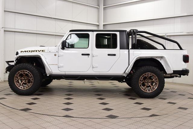 2024 Jeep Gladiator Mojave photo 4