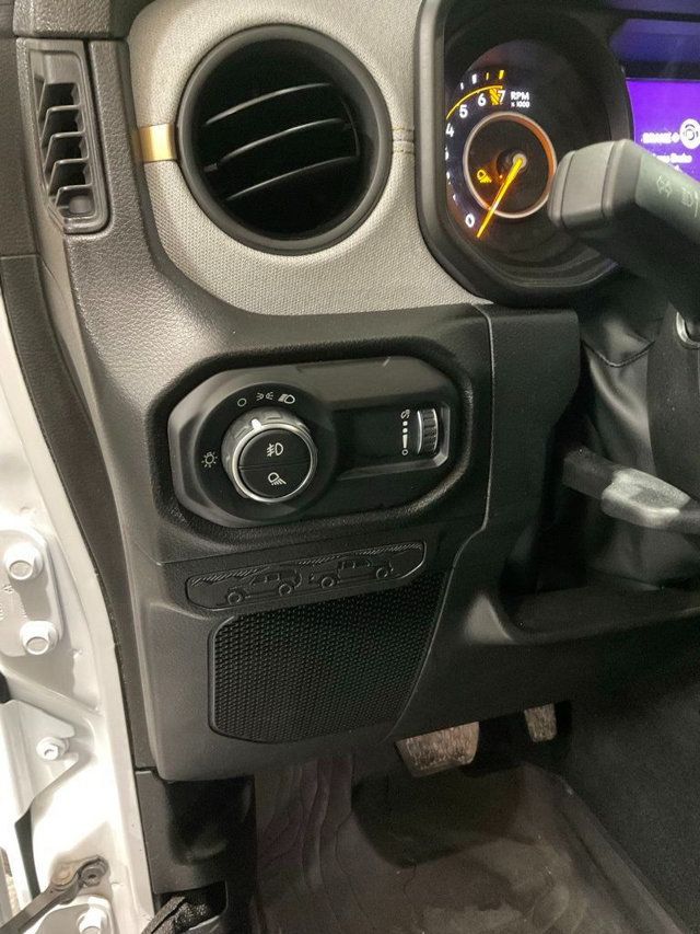 2024 Jeep Gladiator Nighthawk - 22995360 - 26