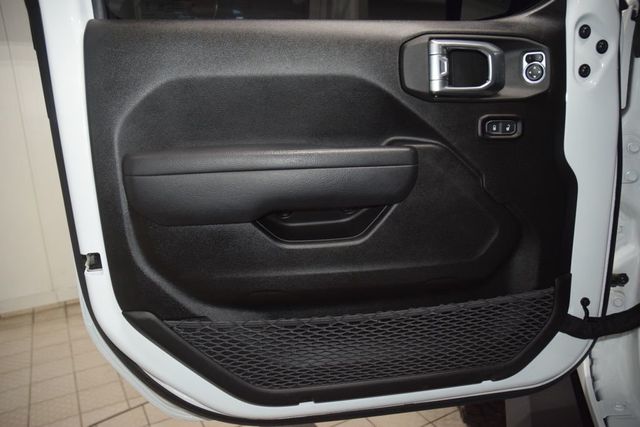 2024 Jeep Gladiator Nighthawk - 22995360 - 39