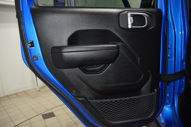 2024 Jeep Gladiator Rubicon - 22886197 - 35