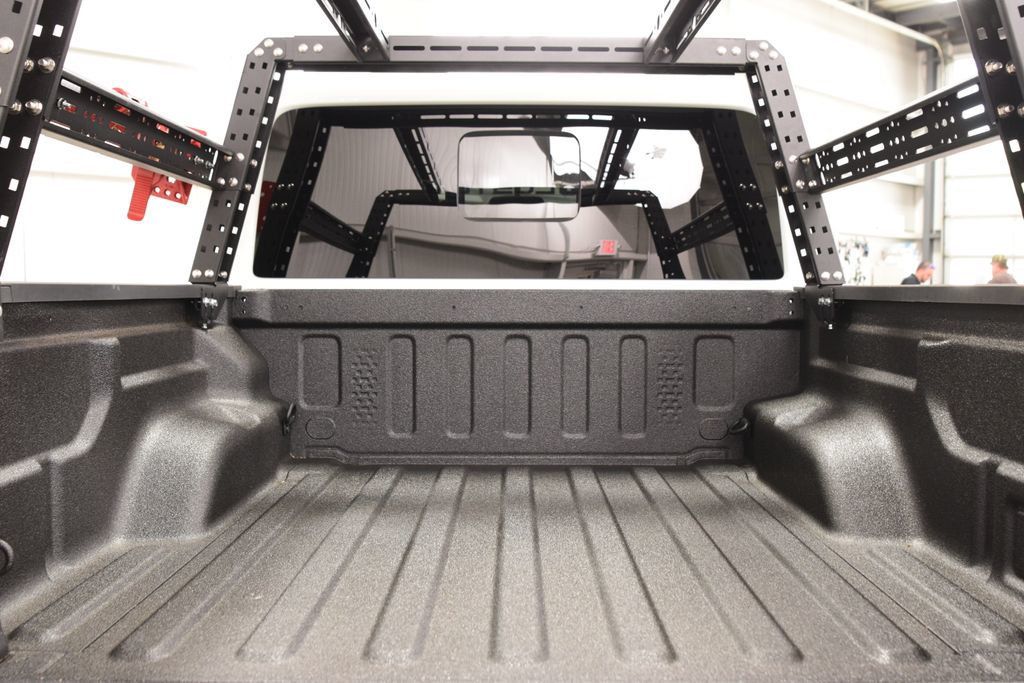 2024 Jeep Gladiator Sport - 22995360 - 21