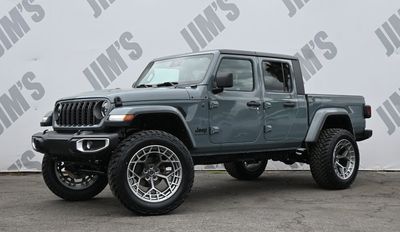 2024 Jeep Gladiator