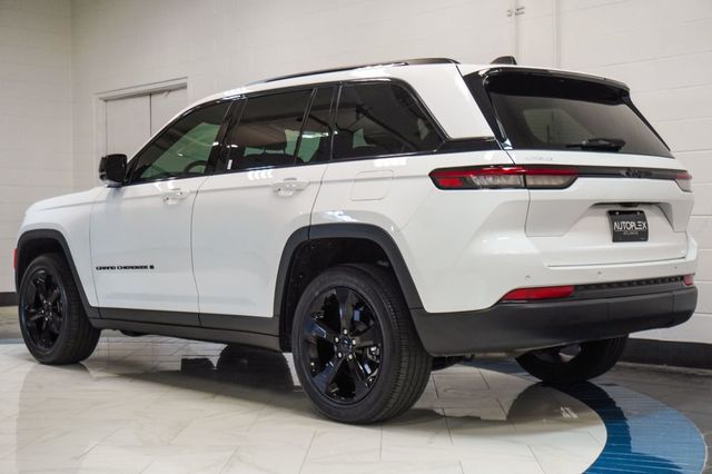 2024 Jeep Grand Cherokee Altitude - 23080502 - 29