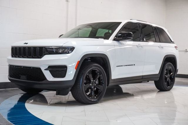 2024 Jeep Grand Cherokee Altitude - 23080502 - 3