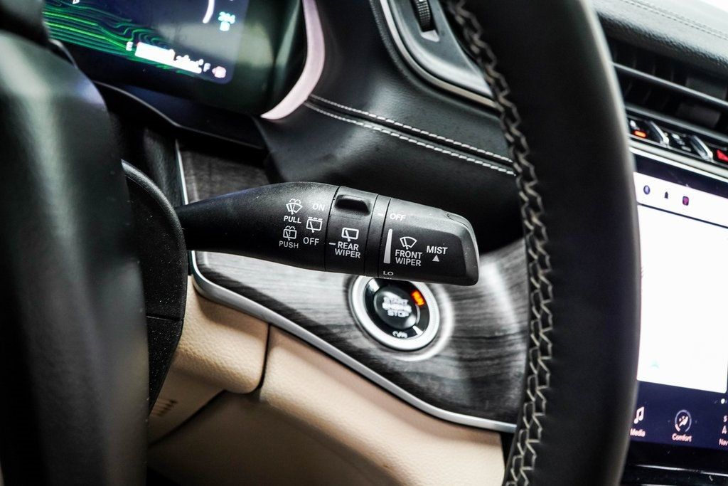 2024 Jeep Cherokee Limited 4xe photo 33