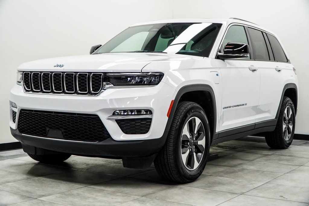 2024 Jeep Cherokee Limited 4xe photo 6