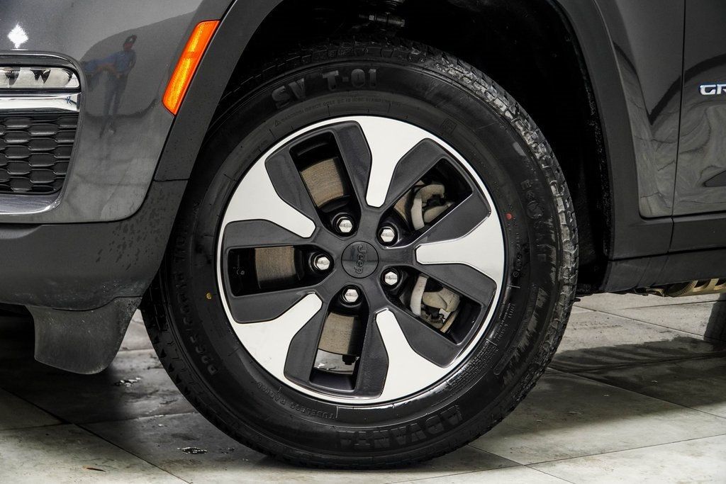 2024 Jeep Grand Cherokee Limited 4xe photo 3
