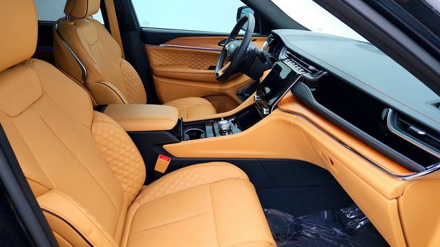 2024 Jeep Grand Cherokee 4xe Summit Reserve 4x4 with Luxury Tech Group V - 22980181 - 22