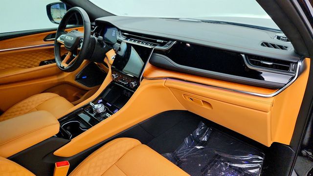 2024 Jeep Grand Cherokee 4xe Summit Reserve 4x4 with Luxury Tech Group V - 22980181 - 23