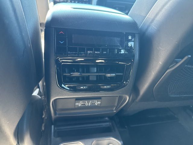 2024 Jeep Grand Cherokee L Laredo - 23015990 - 13